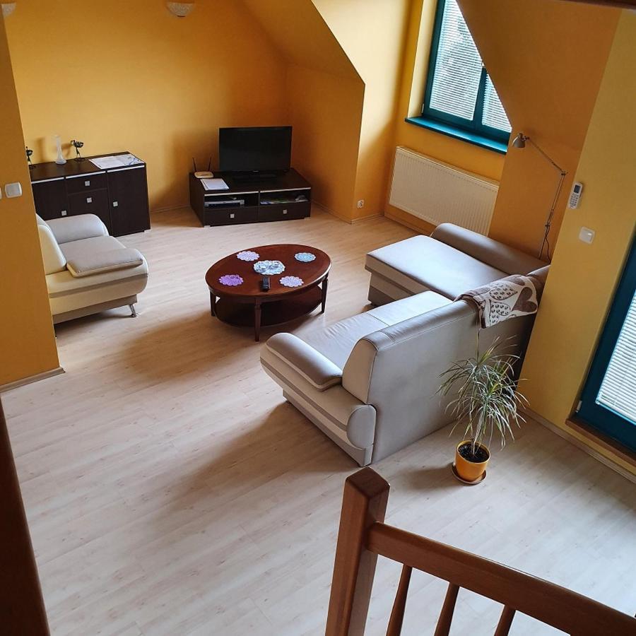 Apartment Staromlynska *