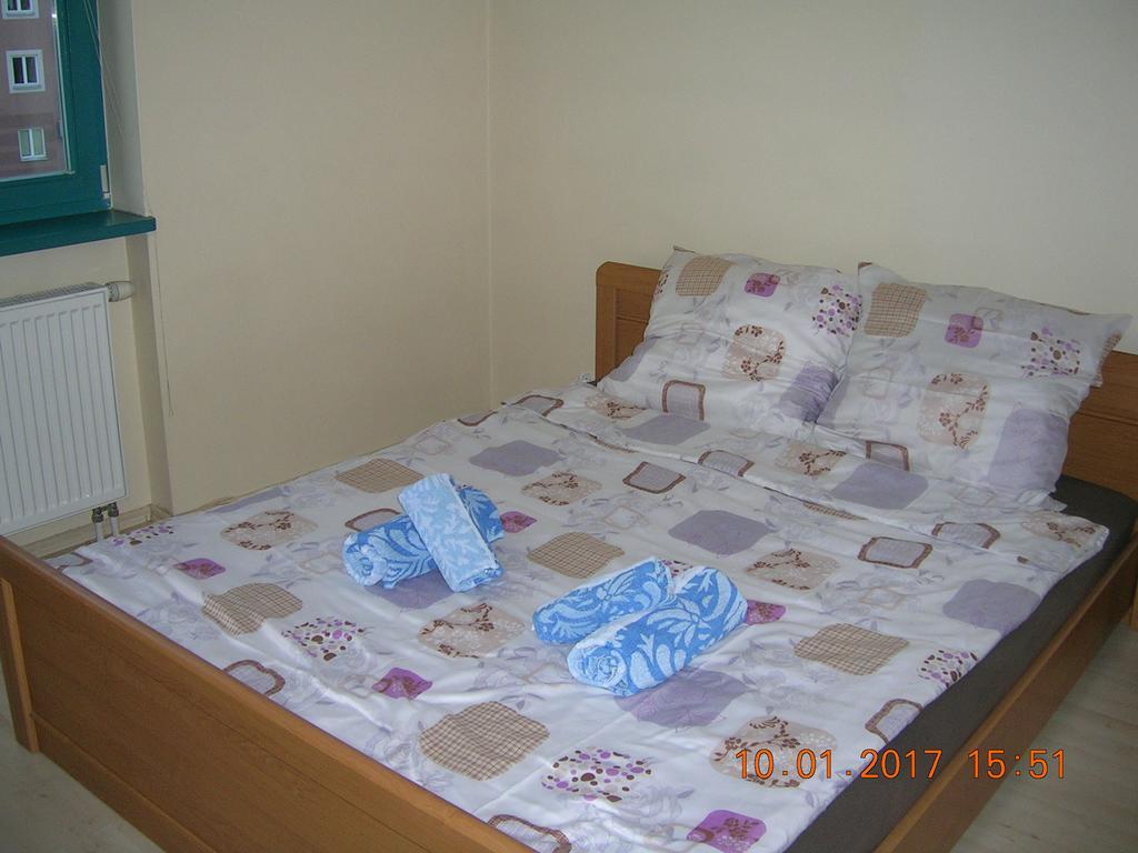 Staromlynska Apartment *